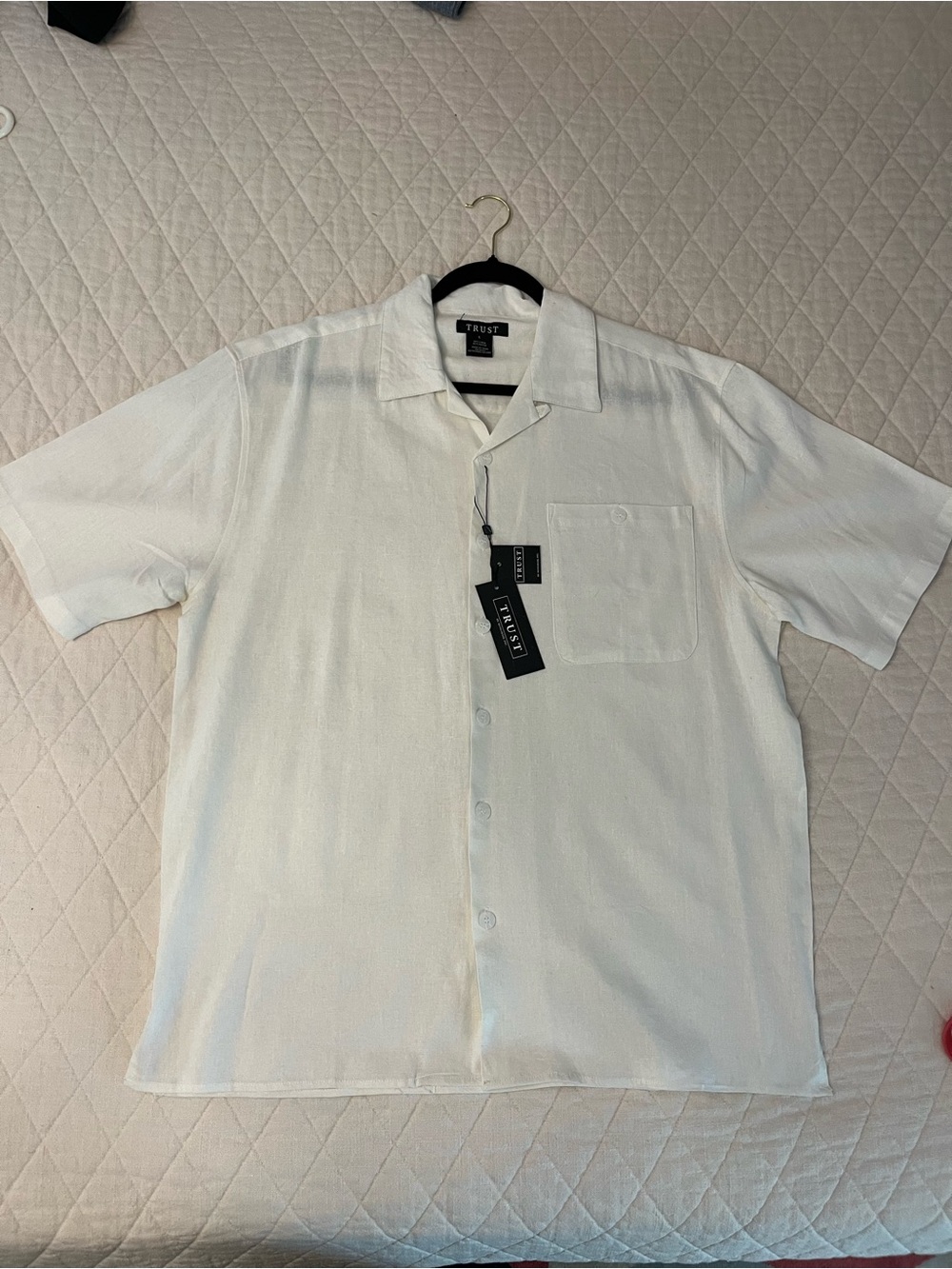 NWT Men’s Trust White Short-Sleeve Camp Shirt SZ L  button up linen rayon casual
